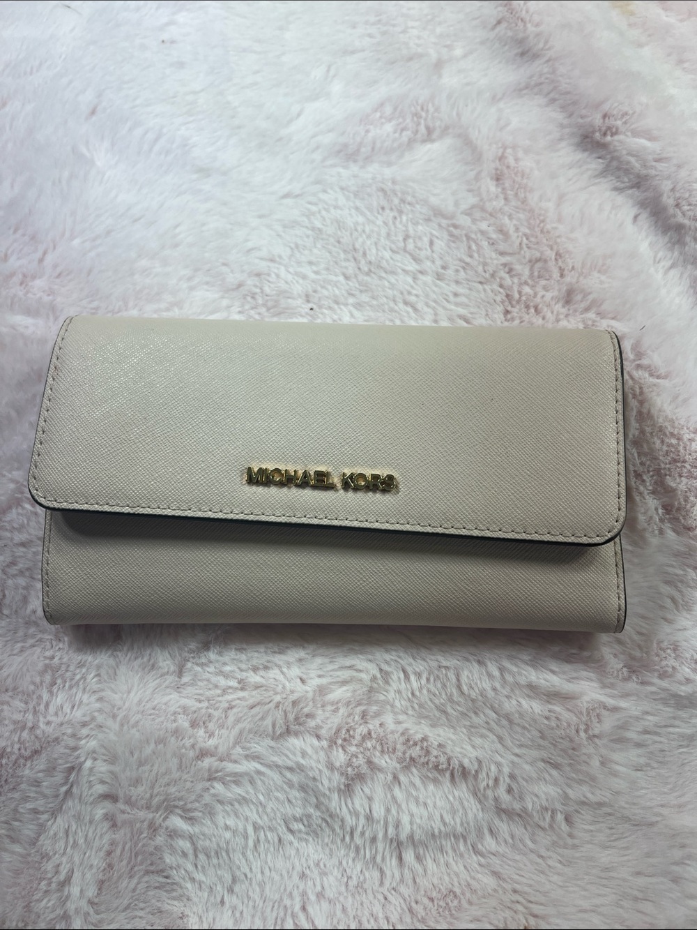 Michael Kors Light Beige Saffiano Leather Flap Wallet with Gold Logo D6
